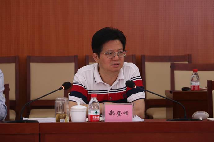 党委书记 郝登峰